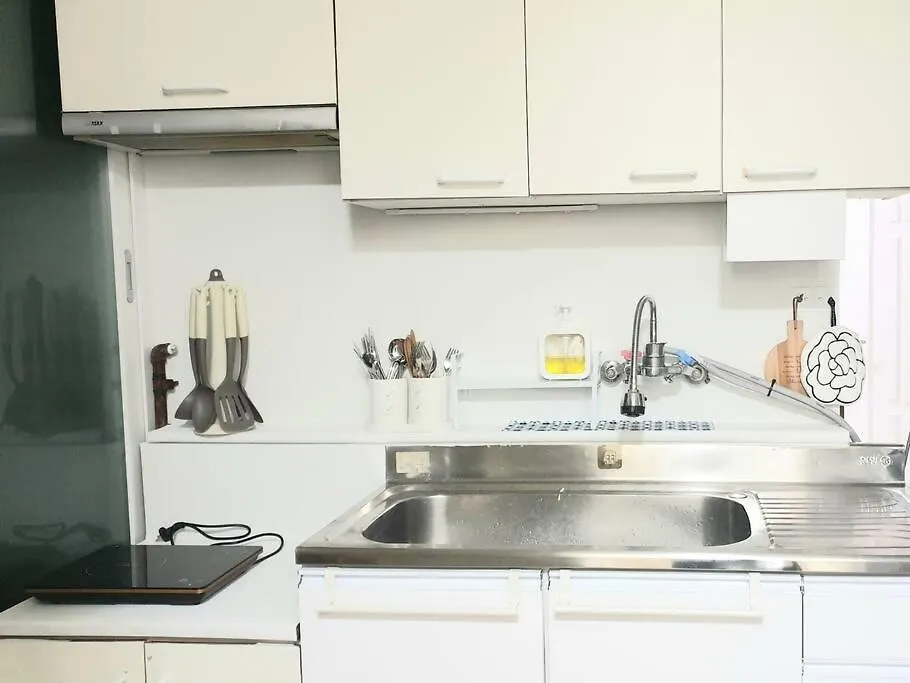 Entire Private House In Seoul 2Br, Kitchen, Family Stay 公寓